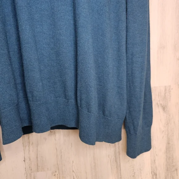 Banana Republic Luxe Sweater Collection V-Neck Mens XL Blue Soft Long Sleeve - Picture 3 of 8